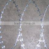 Crossed Coil BTO30 Razor Wire With Plate Thickness 0.5mm