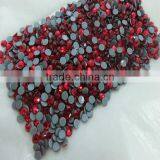 China Factory Wholesale Shiny Leed Free and Multi Size Crystal Hot Fix Rhinestone Templates for Garment thumbnail-1