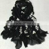 Wholesale Fringe Tassel Flower Embroidery Design Cotton Fashion Ladies Winter Shawl thumbnail-3