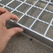 Q235 Stainless Steel Galvanized Steel Grating Toothed Platform Steel Grating Drainage Ditch Cover 304 Plug-in Steel Grating thumbnail-2