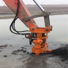 The excavator drives the hydraulic sand pump