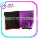 Comfortable Microfiber Face Cleaning Glove thumbnail-6