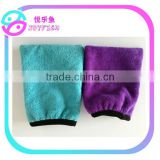 Comfortable microfiber face cleaning towel glove