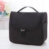 Waterproof Polyester Hanging Hook Wash Bag Wholesale thumbnail-1