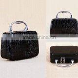 2016 High Quality Travel Zipper Fashion Cosmetic Pouch Bag With Logo Customized