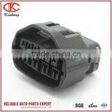 Yazaki 10 Pole Female Waterproof Automotive Electrical Connector 7283-8700-30 thumbnail-1