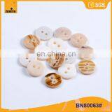 Quality Two Holes Natural River Shell Button for Clothing BN80063 thumbnail-4