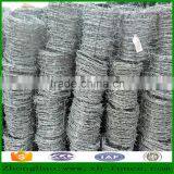 High quality galvanized or PVC coated Barbed Wire Fencing farmland protection fence
