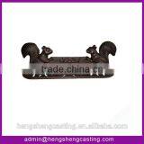 Cast Iron Shoes Scraper Squirrel thumbnail-1