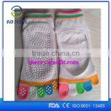 Amazon Supplier Non Slip Full Toe Women Cotton Pilates Strong Grip Non Slid Yoga Socks thumbnail-3
