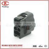 Yazaki 4 Pole Female Waterproof Automotive Connector 7283-7040-10/MG641101 thumbnail-2