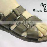 2013 New Design Men Sandal