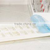 2016 Amazon Best Selling No-Spill Ice Cube Tray With Silicone Lid Ice Cube Mold thumbnail-5