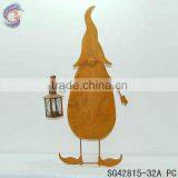 Rustic Metal Gnome Holding Flower Ground Stakes for Garden Decorations thumbnail-4