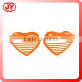 Heart appearance plastic glasses toy for wholesale