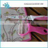 Set of 3pcs Plastic Kitchen Help Set With Cutting Board Peeler and Knife thumbnail-2