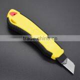 High Quality Double 18mm Blades Co-molded Safety Cutter Knife thumbnail-2