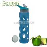 hot selling glass water bottle with fancy style and high quality silicone sleeve and competitive price
