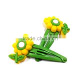 Flower shape cheap custom logo plastic hair clips