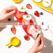 Manufacturing Sale Vertical Stick Solid Plastic Portable Small Circle Tiny Ice Cube Tray thumbnail-2