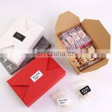 Персонально изготовленные упаковочные коробки для мясных пирогов и пирожных с разноцветной печатью. Бумажные коробки для десертов, пирогов и макарон из кондитерской с окном для еды