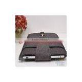 Wool Felt Laptop Bag thumbnail-2