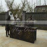 FO-FS06 Fiberglass Man Sculpture thumbnail-3