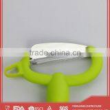 Hot Selling Stainless Steel Vegetable Peeler thumbnail-3