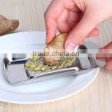 Cy288 Ginger Garlic Hard Cheese Grinder Stainless Steel Grater Shredder Press Crusher Chopper Tool thumbnail-1