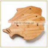 Bamboo Swimming Fish Cutting Board thumbnail-4