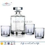 Whloesale High Quality Lead Bohemia Machine-made Clear Glass Drinking Set Bottles and Cups for Liquor