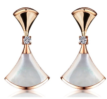 Scalloped Earrings thumbnail-1