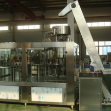 Compact 330ml-500ml PET Bottle Filling & Labeling Equipment thumbnail-1