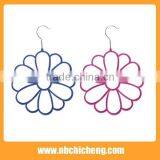 Flower Shape Plastic Scarf Hanger thumbnail-4