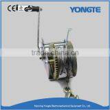 600-2500lb Hand Crank Winch thumbnail-1