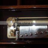 Graceful Glossy Lacqure Piano Shape Jewelry Music Box thumbnail-3