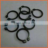 China Professional Custom Wholesale High Quality Black Zinc Plated Circlips for Shaft thumbnail-5