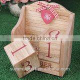 Pink Wooden Perpetual Calendar Desk Calendar 2017 thumbnail-2