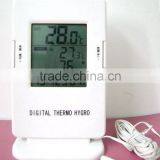 Digital indoor and outdoor thermometer