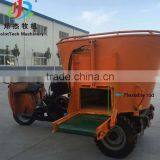 CHINA CHEAP PRICE FEED MIXER TRUCK/FARM FEED MIXER TRUCK thumbnail-1
