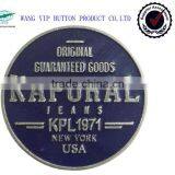 2015 Fashion Design Nickel Free Engraved Metal Badge for Jeans