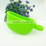 Factory Price FDA Silicone Ear Shape Mitt thumbnail-1