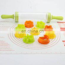 Multifunction Plastic Rolling Pin With Cookie Cutter thumbnail-1