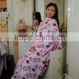 Beautiful Pocket Blanket thumbnail-1