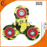 Trending toys 2017 stress r188 tri-spinner figet toy hand spinner camouflage