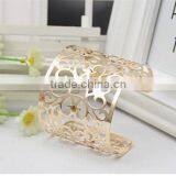 Trendy Gold Plated Iron Open End Cuff Hollow Flower Bangle Bracelets for Ladies thumbnail-6