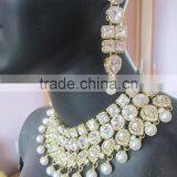 Kundan Pearl Choker Necklace Earring Set thumbnail-1