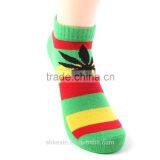 Canada maple leaf Green red yellow cotton ankle socks wholesale                        
                                                Quality Choice