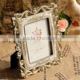 Beautiful Europe Design Handmade Polyresin Photo Frame for Home Decoration thumbnail-2