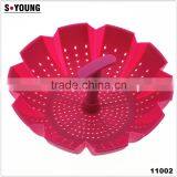 11002 Silicone Foldable Vegetable Steamer Filter thumbnail-1